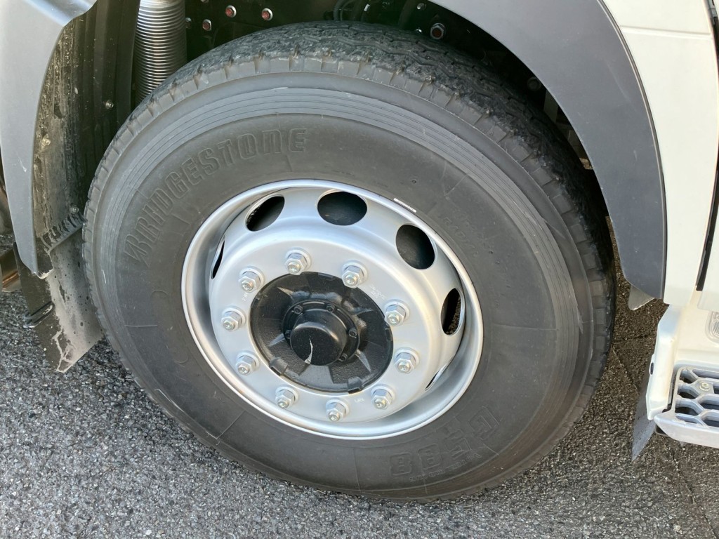 スチールホイールです。|日野 プロフィア 2DG-FS1AGEの写真14