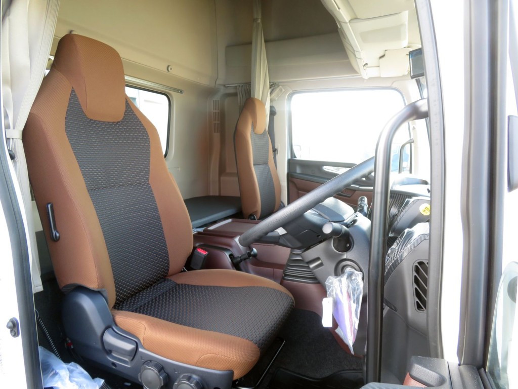 ハイルーフキャビンです。|日野 レンジャー 2KG-FE2ACGの写真6