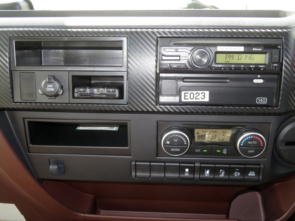 パネル周りの状態です。|日野 レンジャー 2KG-FE2ACGの写真20