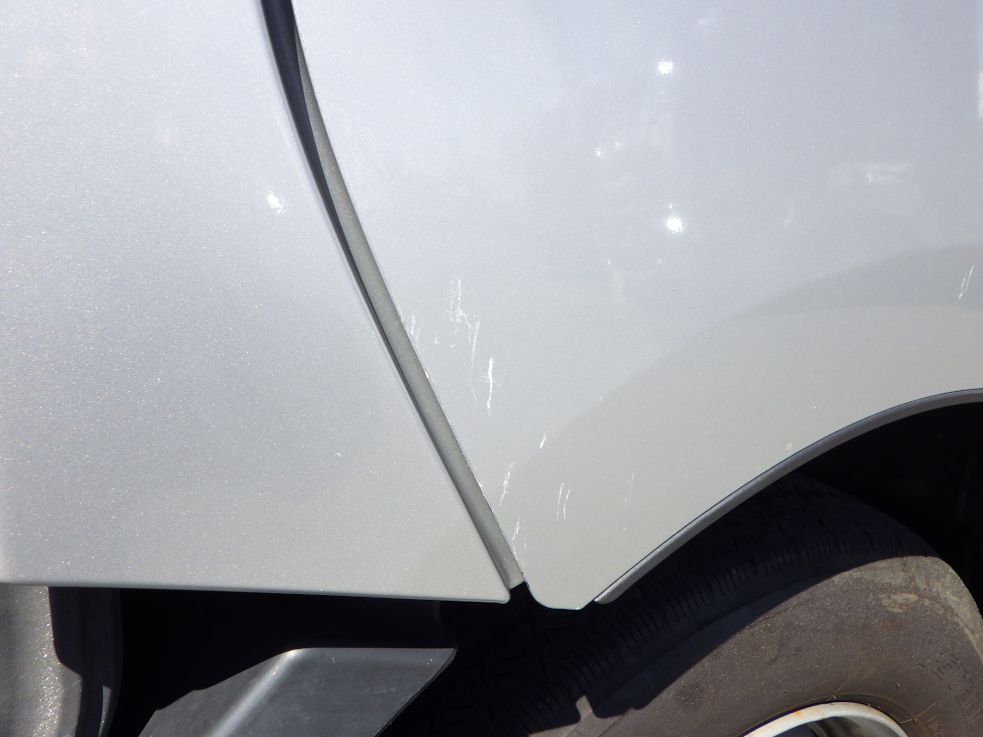 運転席側ドアにキズがあります。|日野 デュトロ 2KG-XZU722M(2WD)の写真24