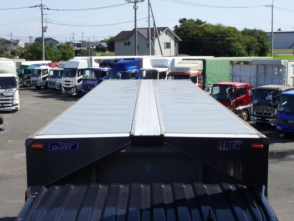 UDトラックス クオン 2PG-CD5CAの写真21