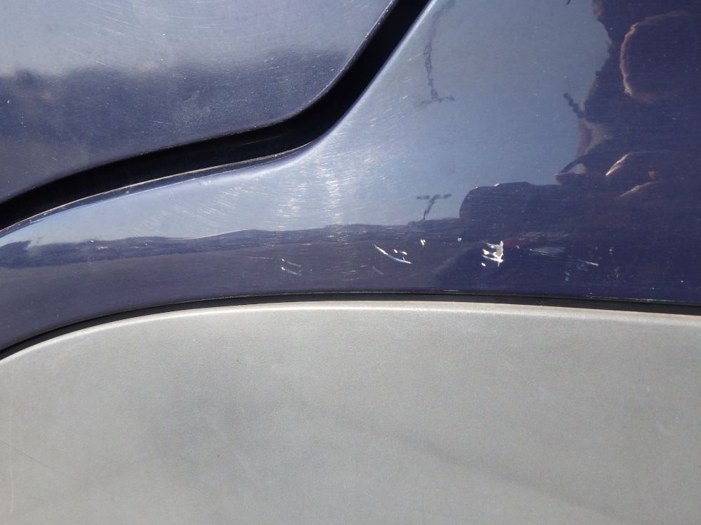 助手席側ドア・クウォーターパネルにキズがあります。|UDトラックス クオン 2PG-CD5CAの写真22