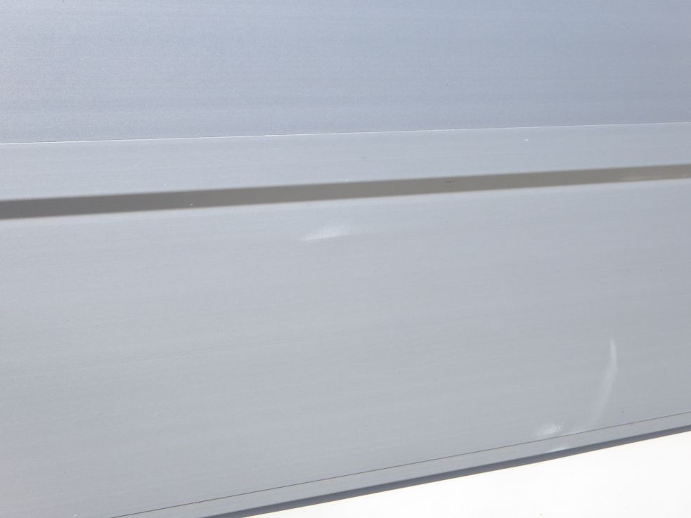 助手席側アオリに凸があります。|UDトラックス クオン 2PG-CD5CAの写真27