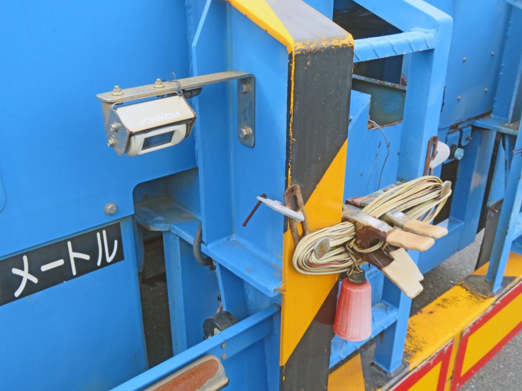 バックカメラ付きです。（接続時作動確認済みです）|トレクス  PTB211AFの写真21