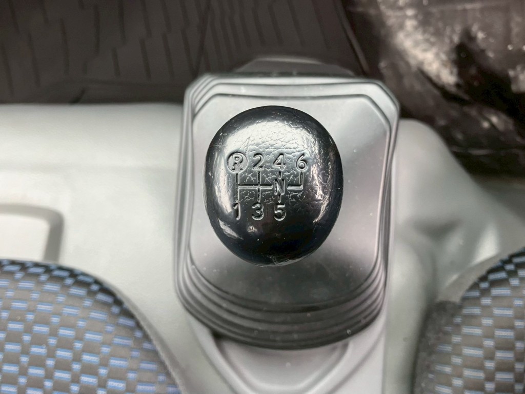 日野 デュトロ 2RG-XZU640M(2WD)の写真7