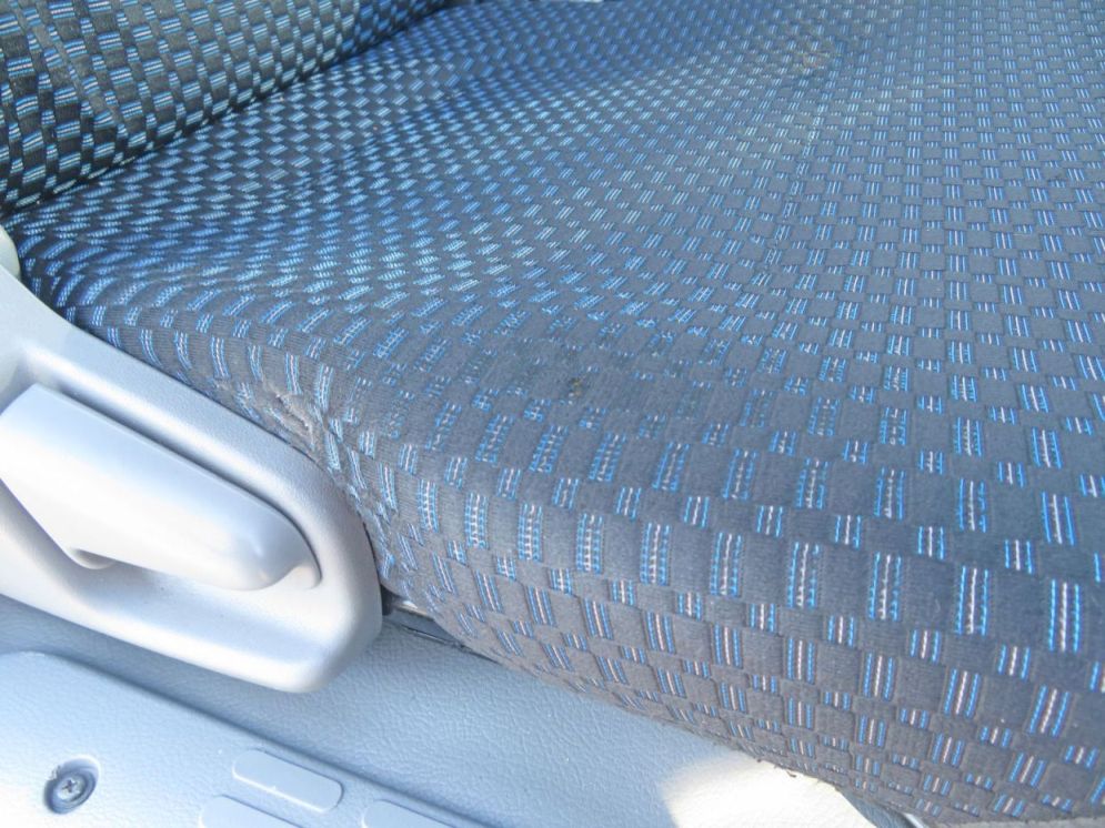 スレ・破れの状態です。|日野 デュトロ 2RG-XZU640M(2WD)の写真30