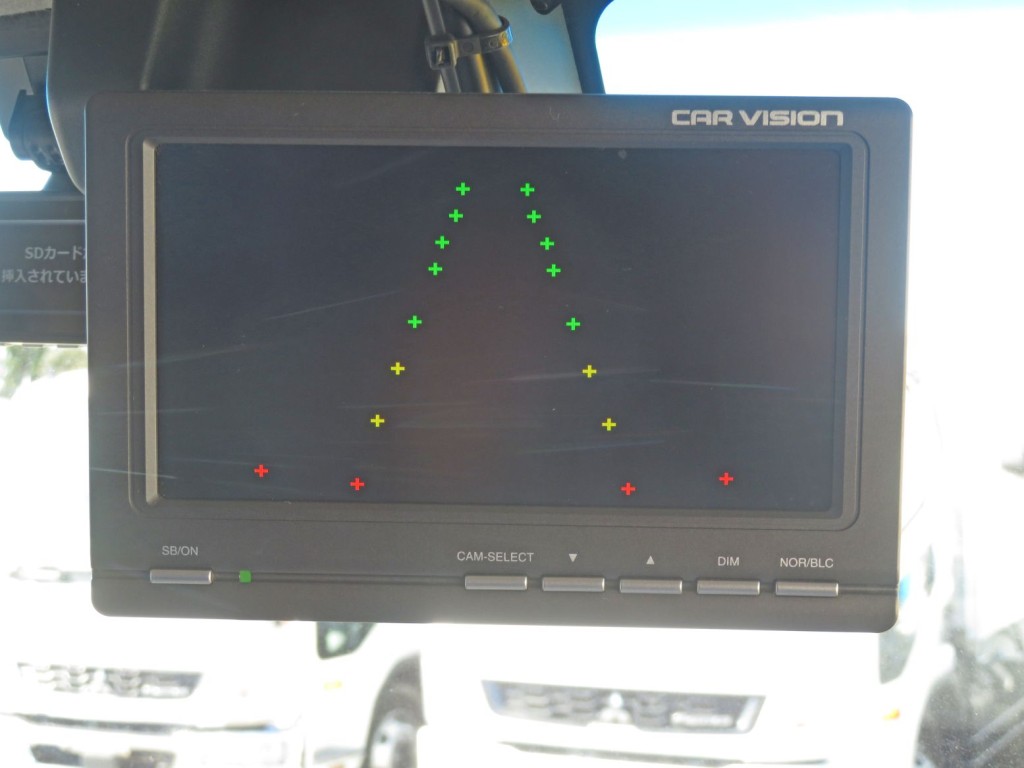 バックギアに入れると液晶バックモニターがこの画面になります。（作動不良）|日野 デュトロ 2RG-XZU640M(2WD)の写真44