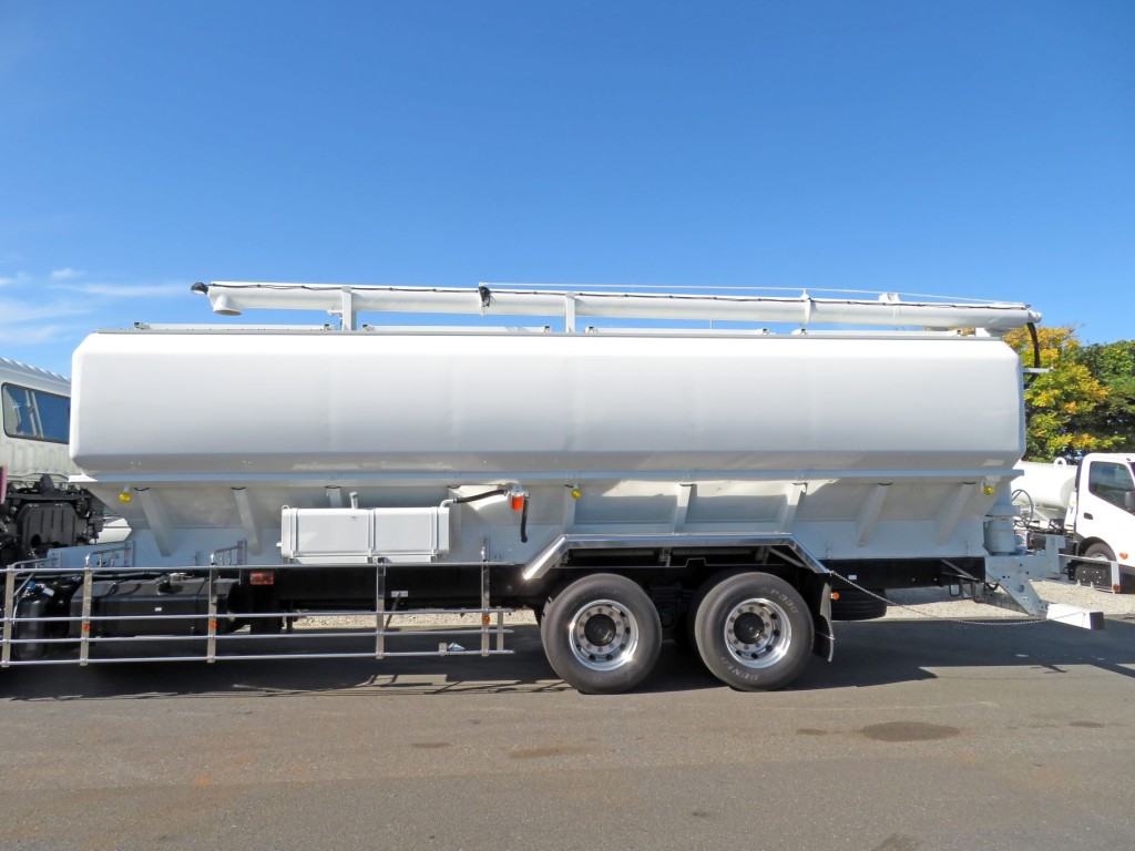 側面の外観状態です。|三菱 スーパーグレート 2PG-FV80HZの写真8