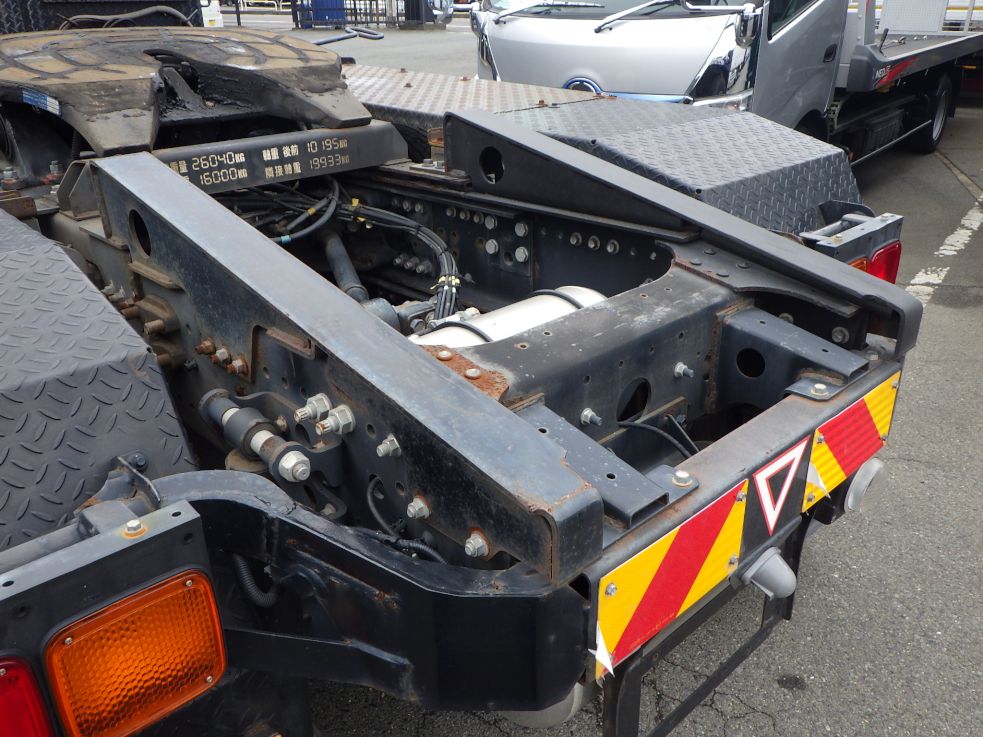 シャーシの状態です。|日野 プロフィア QDG-SS1EKDAの写真7