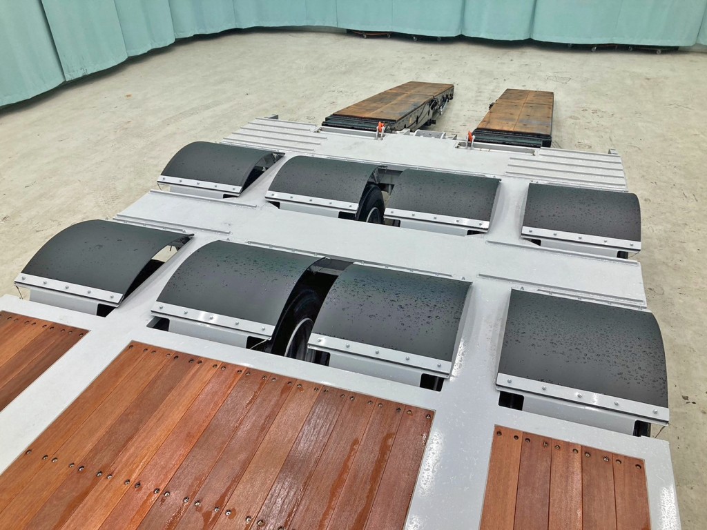 16輪です。|トレクス PLR439BCの写真13