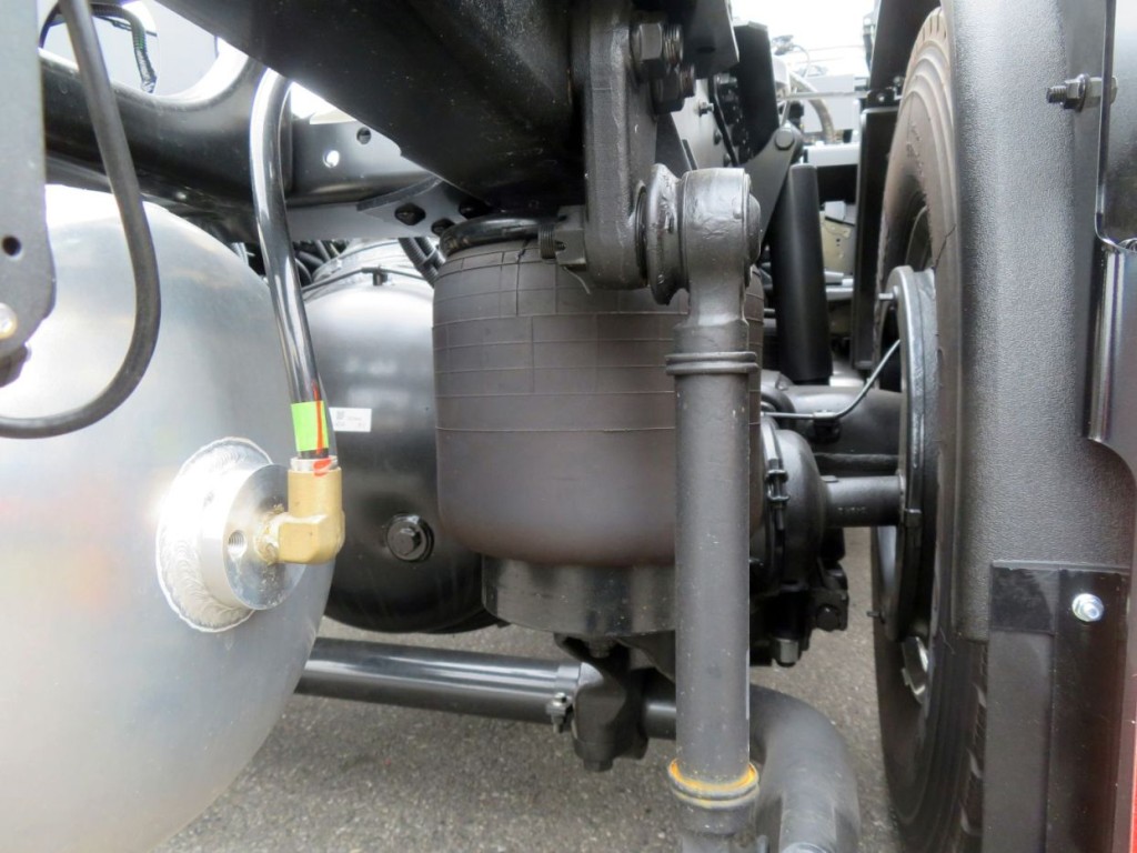 エアサスです。|三菱 スーパーグレート 2RG-FP84VDRの写真5