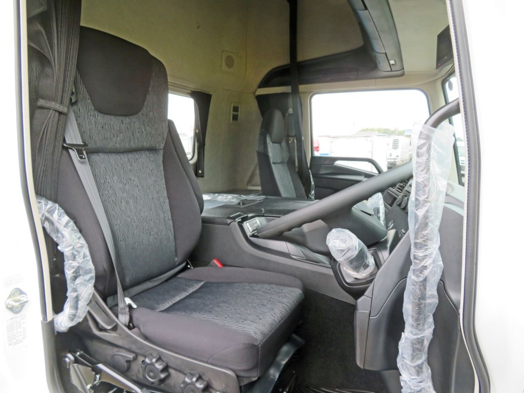 ハイルーフキャビンです。|三菱 スーパーグレート 2RG-FP84VDRの写真6