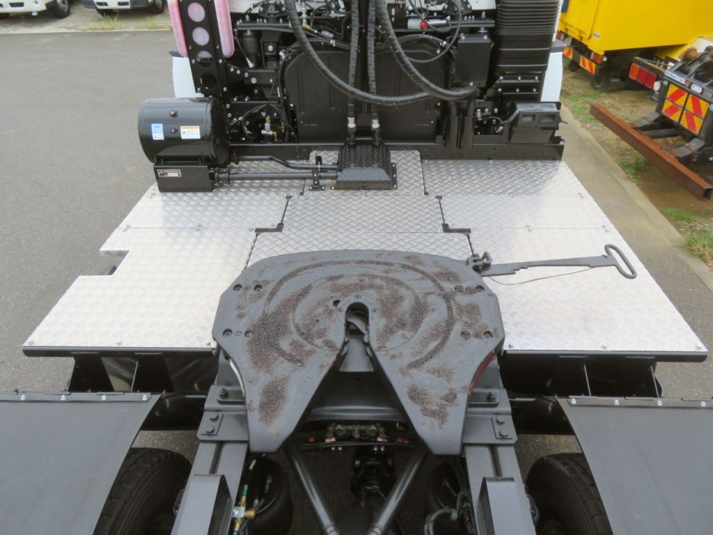 踊り場の状態です。|三菱 スーパーグレート 2RG-FP84VDRの写真9