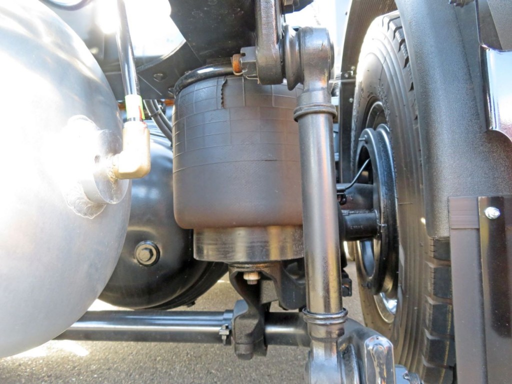 エアサスです。|三菱 スーパーグレート 2RG-FP84VDRの写真5