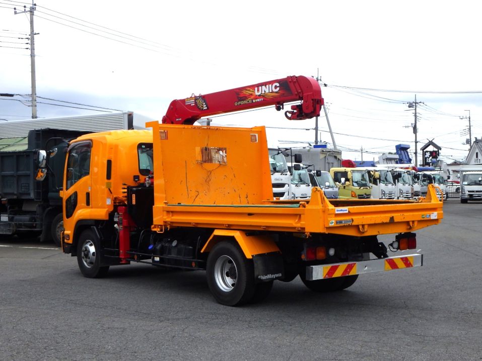 いすゞ フォワード 2RG-FRR90S2(2WD)の写真4