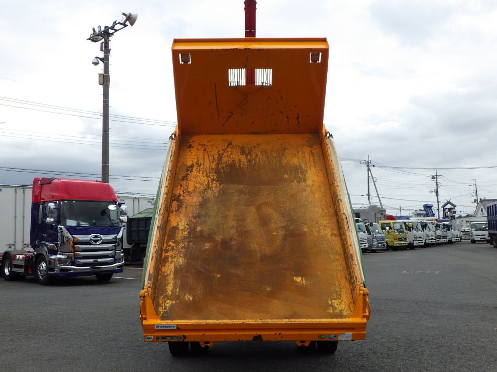 荷台全体の状態です。|いすゞ フォワード 2RG-FRR90S2(2WD)の写真9