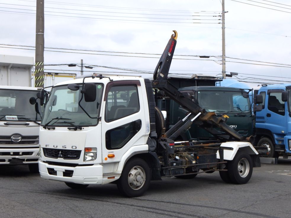 三菱 ファイター TKG-FK71F(2WD)の写真1