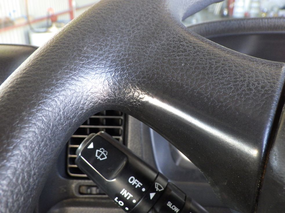 ハンドルにスレがあります。|日野 プロフィア QKG-FR1APBAの写真35