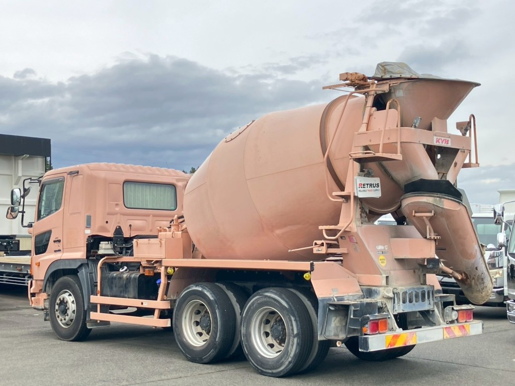 日野 プロフィア QKG-FS1AKAAの写真6