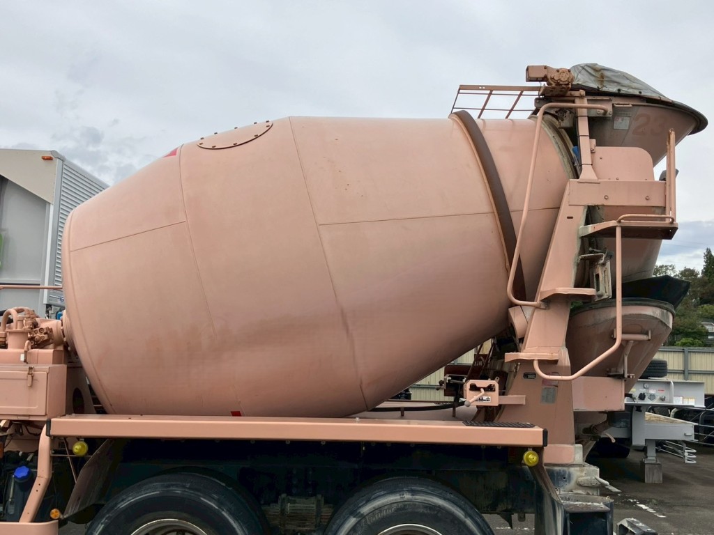 ドラムの外観状態です。(助手席側)|日野 プロフィア QKG-FS1AKAAの写真33