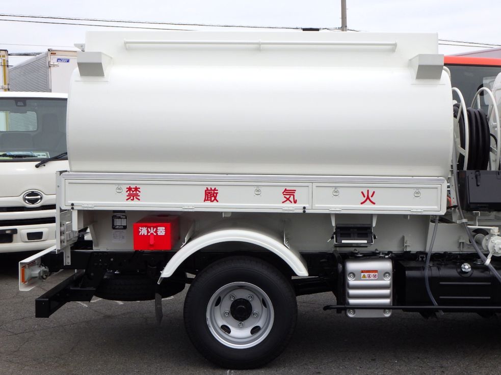 タンクの外観状態です。|日野 デュトロ 2KG-XZU600E(2WD)の写真10