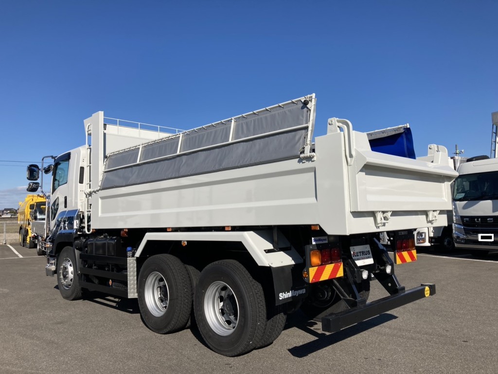 いすゞ ギガ 2RG-CXZ77DTの写真3