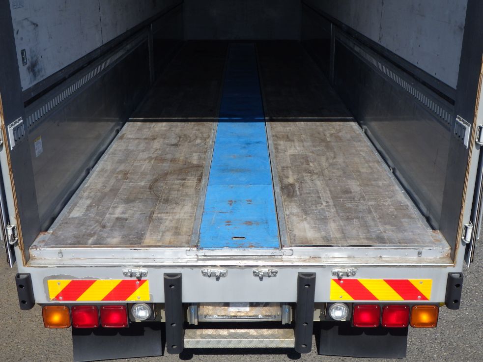 床板の状態です。（センターローラー付きです）|日野 プロフィア 2DG-FW1AHGの写真10