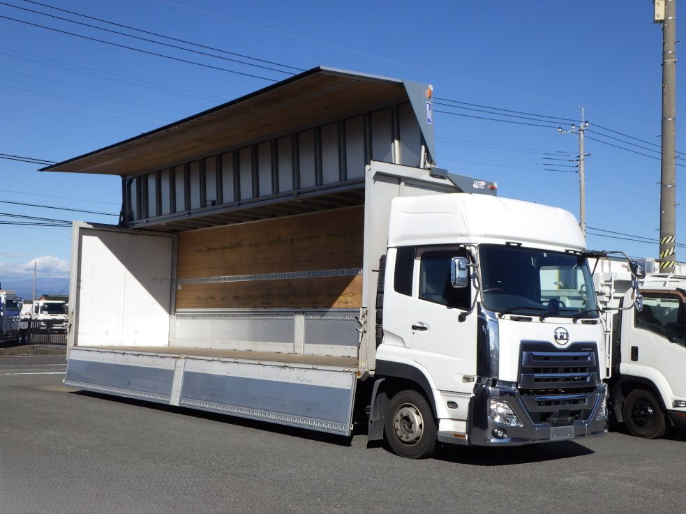 UDトラックス クオン 2PG-CG5CAの写真2