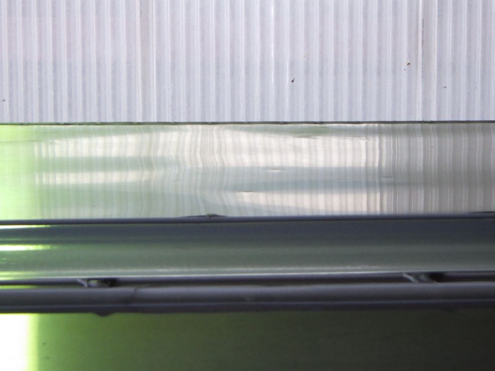 天井にヒョウ被害があります。|UDトラックス クオン 2PG-CG5CAの写真29