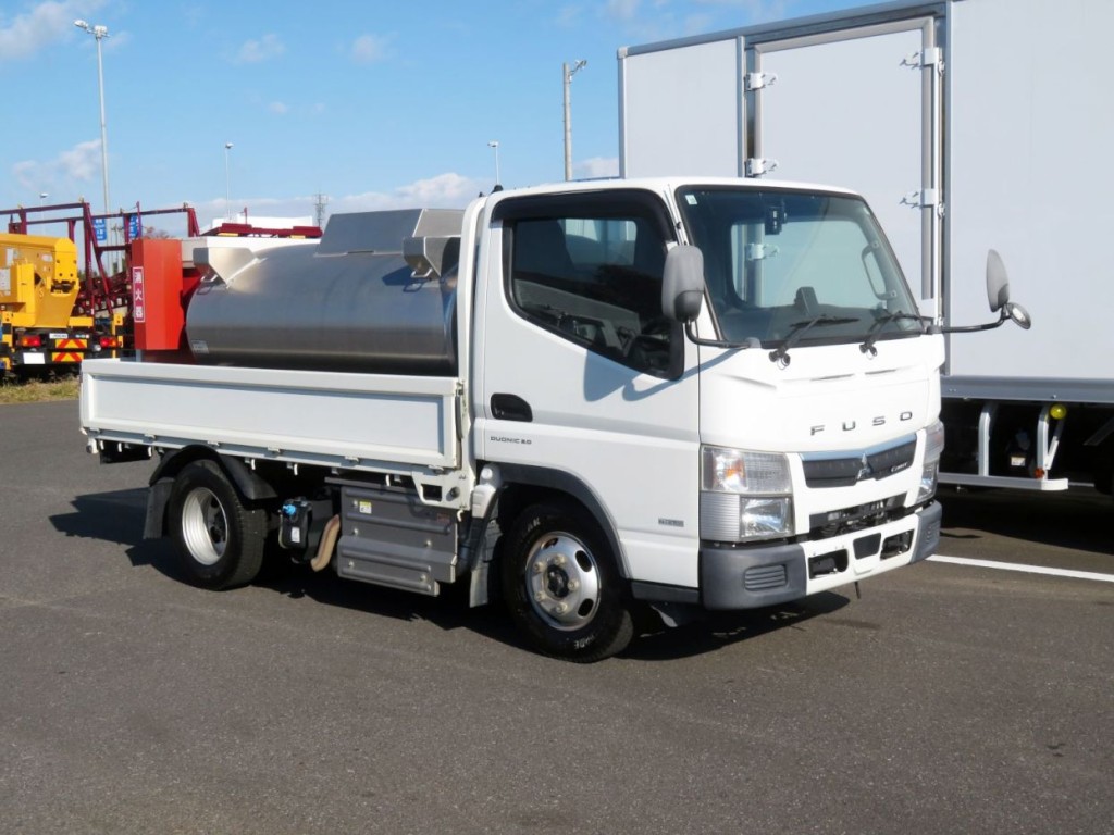 三菱 キャンター 2RG-FDA20(4WD)の写真2