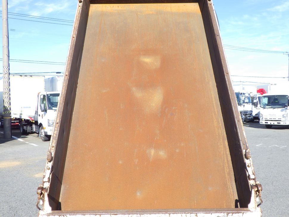 床の状態です。|いすゞ エルフ TKG-NJR85AN(2WD)の写真8