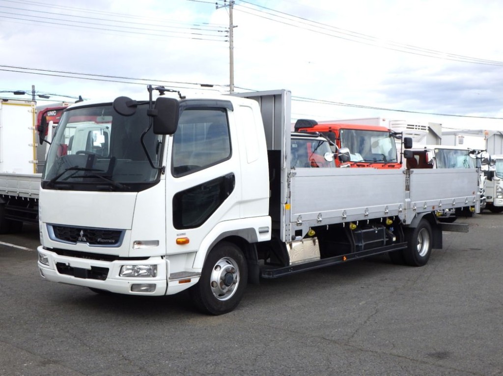 三菱 ファイター 2KG-FK62F(2WD)の写真1