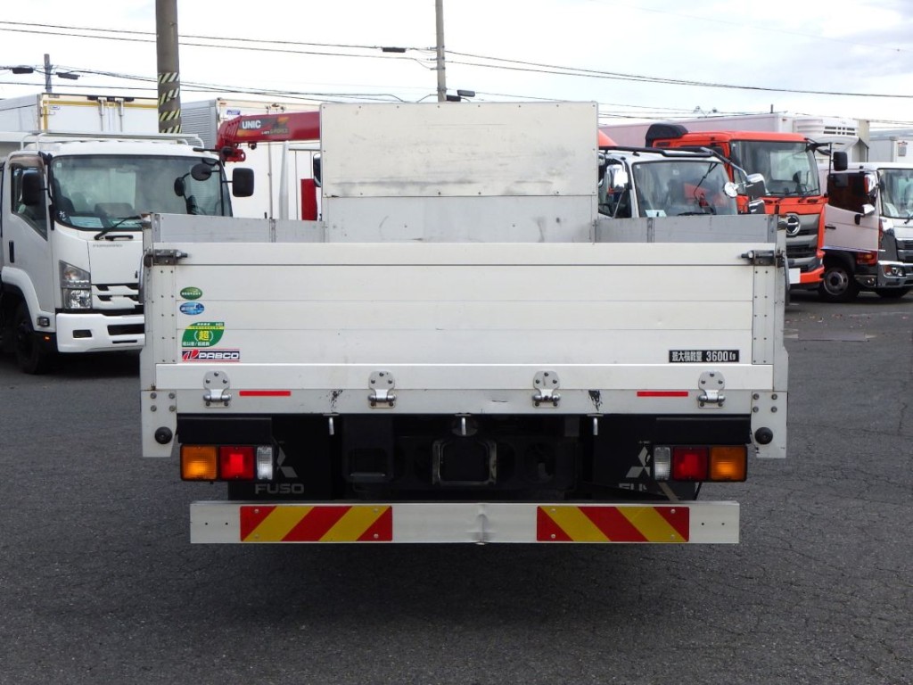 三菱 ファイター 2KG-FK62F(2WD)の写真8