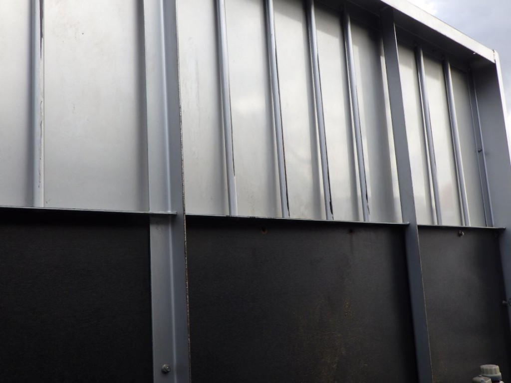 プロテクター前面サビがあります。|三菱 ファイター 2KG-FK62F(2WD)の写真23