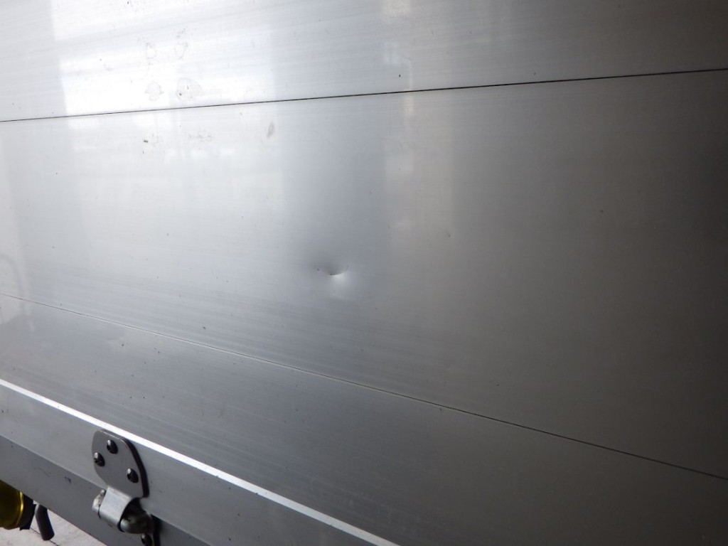 左右のアオリにスレがあります。|三菱 ファイター 2KG-FK62F(2WD)の写真25