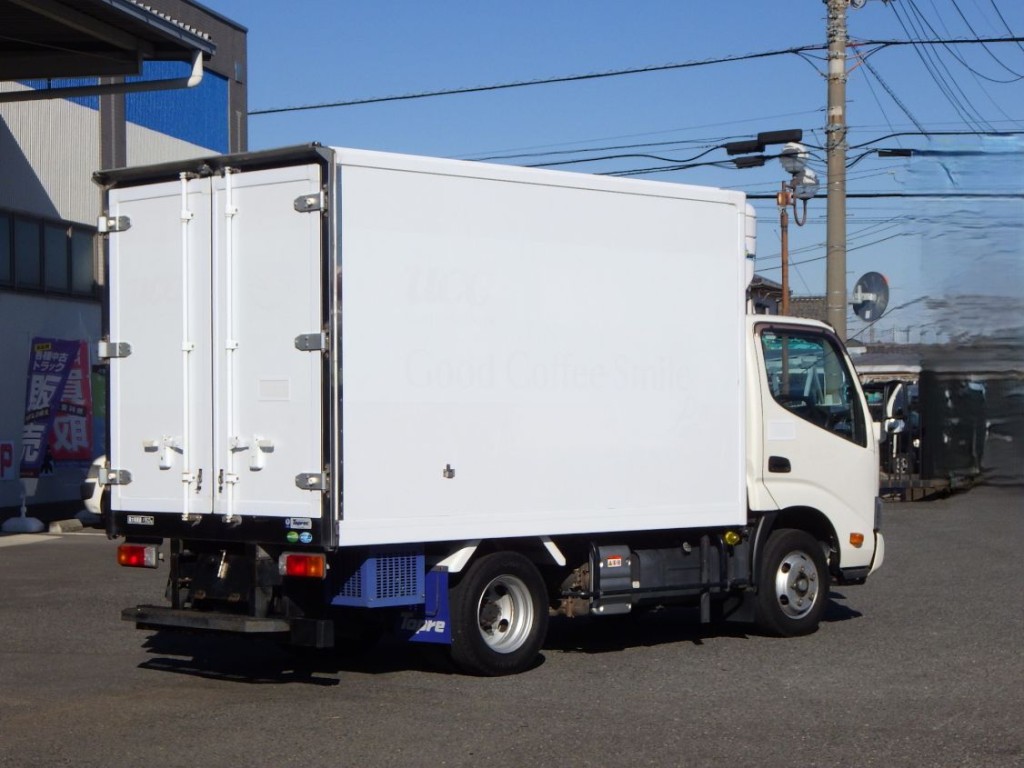 日野 デュトロ 2RG-XZC605M(2WD)の写真4