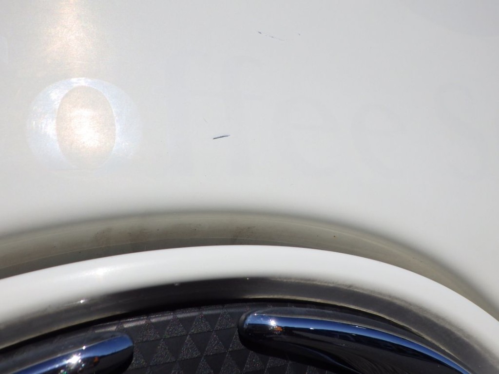 フロントパネルにキズがあります。|日野 デュトロ 2RG-XZC605M(2WD)の写真29