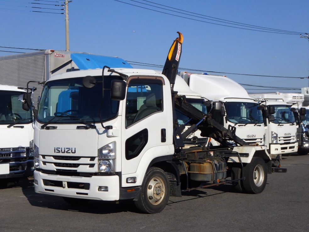 いすゞ フォワード TKG-FRR90S2(2WD)の写真1