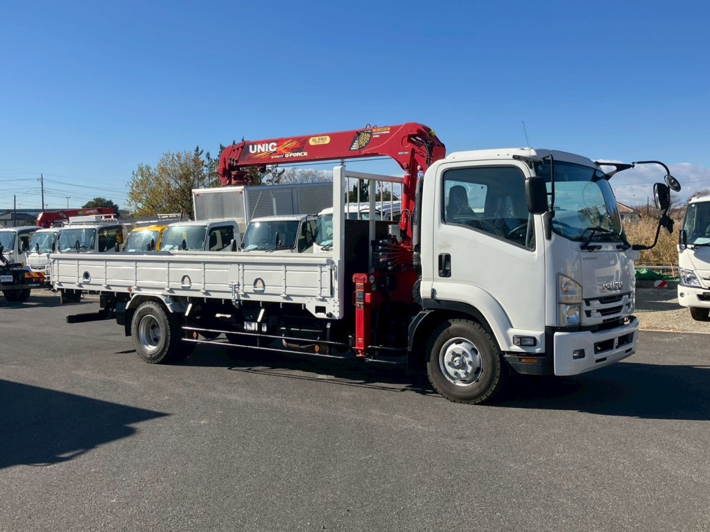 いすゞ フォワード 2PG-FRR90S1(2WD)の写真2