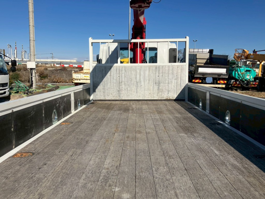 いすゞ フォワード 2PG-FRR90S1(2WD)の写真5