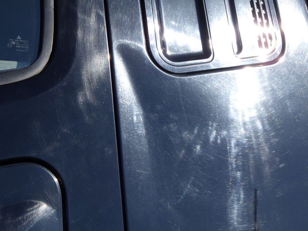 助手席側クォーターパネルにヘコミがあります。|三菱 スーパーグレート 2KG-FV70HXの写真22