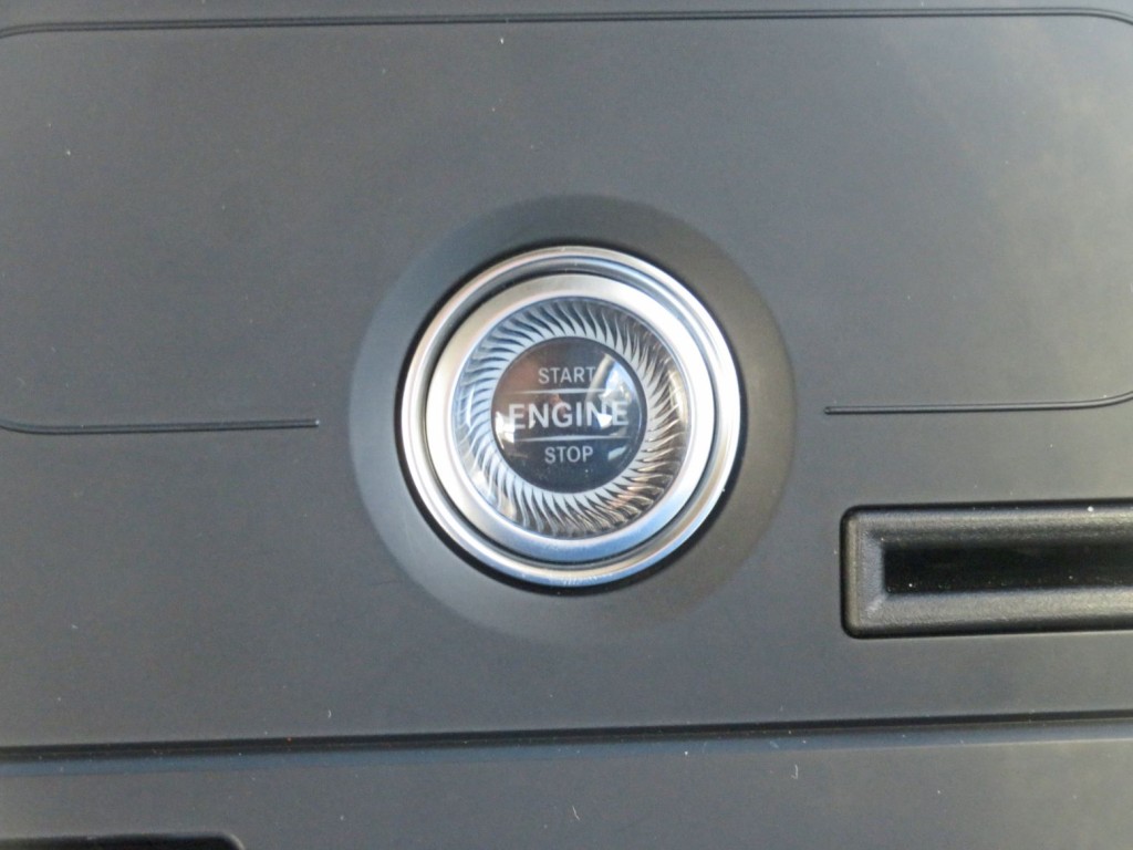エンジンスタートスイッチです。|三菱 スーパーグレート 2PG-FV80HZの写真22