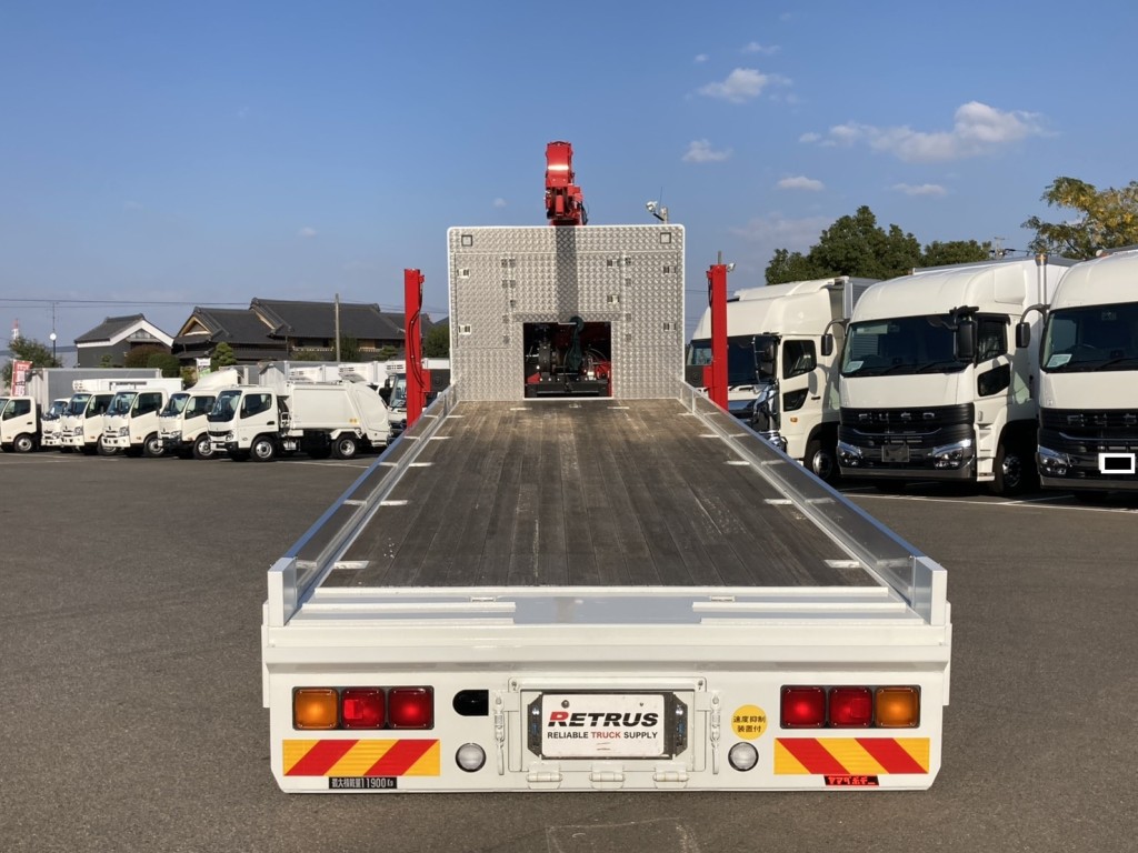 ボデーをジャッキーアップさせた状態です。|三菱 スーパーグレート 2KG-FS70HZの写真13