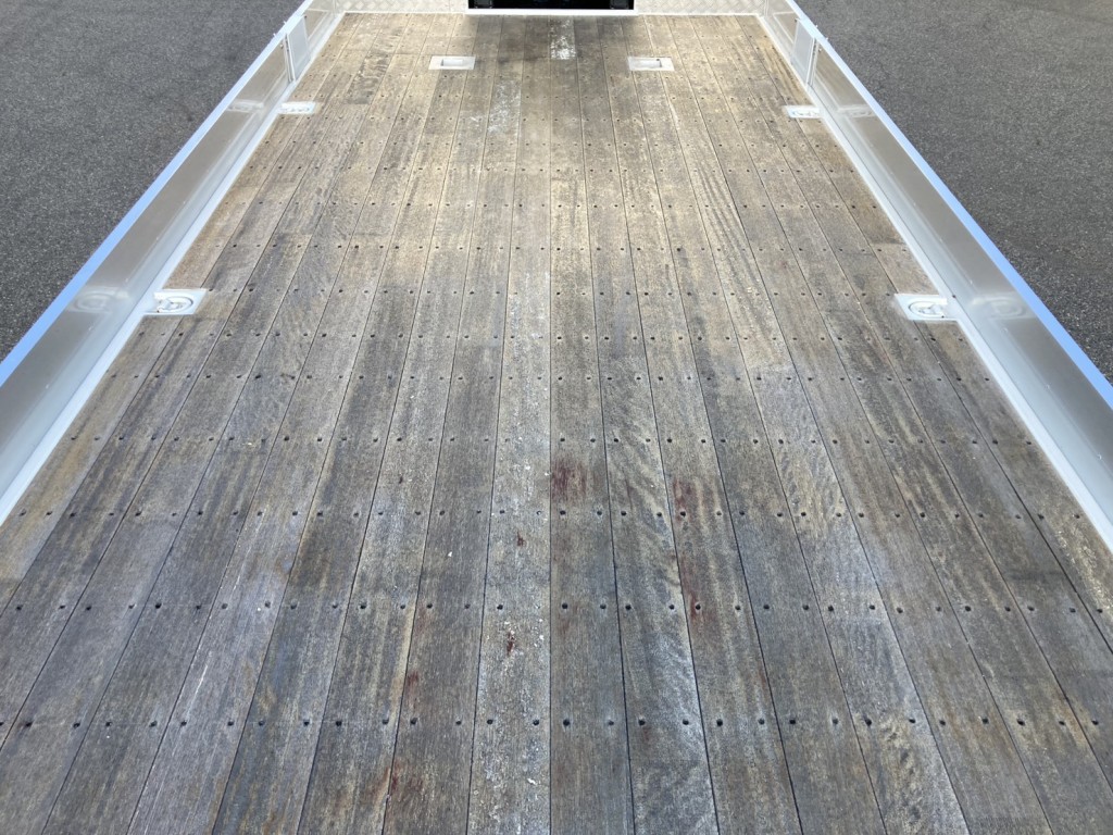 床前方の状態です。|三菱 スーパーグレート 2KG-FS70HZの写真16