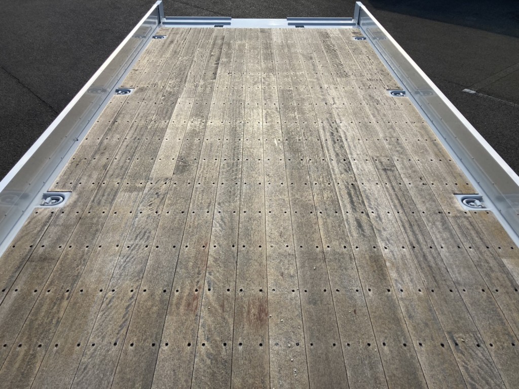 床後方の状態です。|三菱 スーパーグレート 2KG-FS70HZの写真17