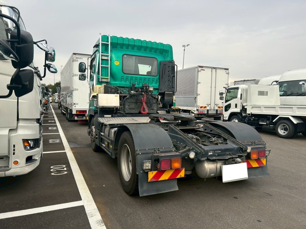 いすゞ ギガ 2KG-EXD52CDの写真3