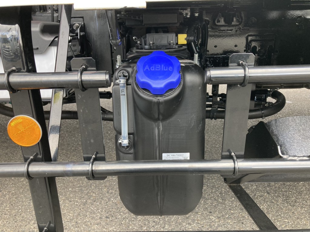 アドブルータンクです。|日野 レンジャー 2DG-GK2ABAの写真41