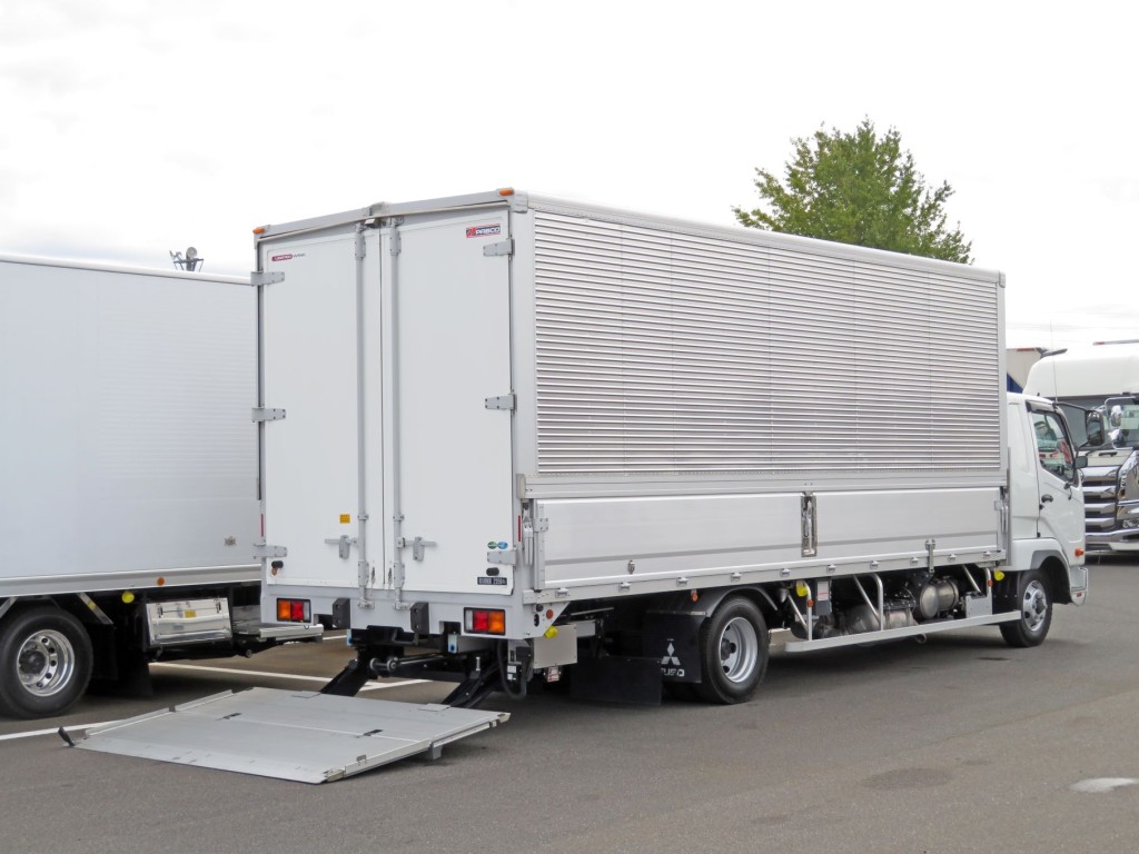 三菱 ファイター 2KG-FK65F(2WD)の写真4