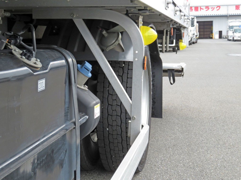 三菱 ファイター 2KG-FK65F(2WD)の写真15