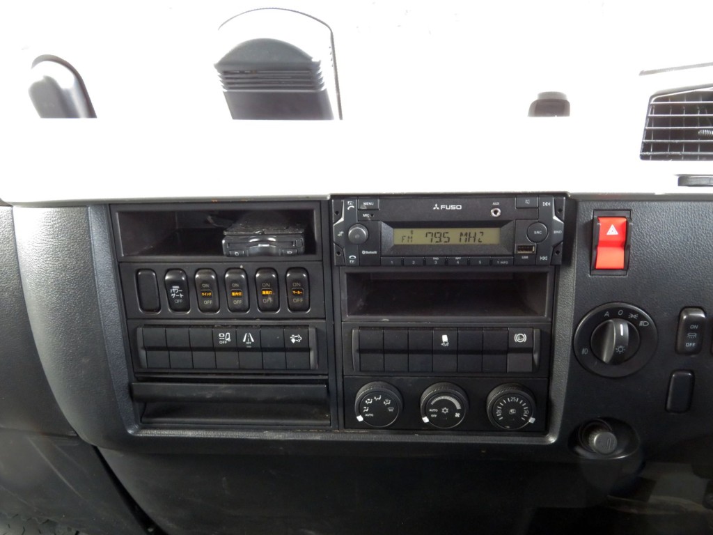 三菱 ファイター 2KG-FK65F(2WD)の写真28